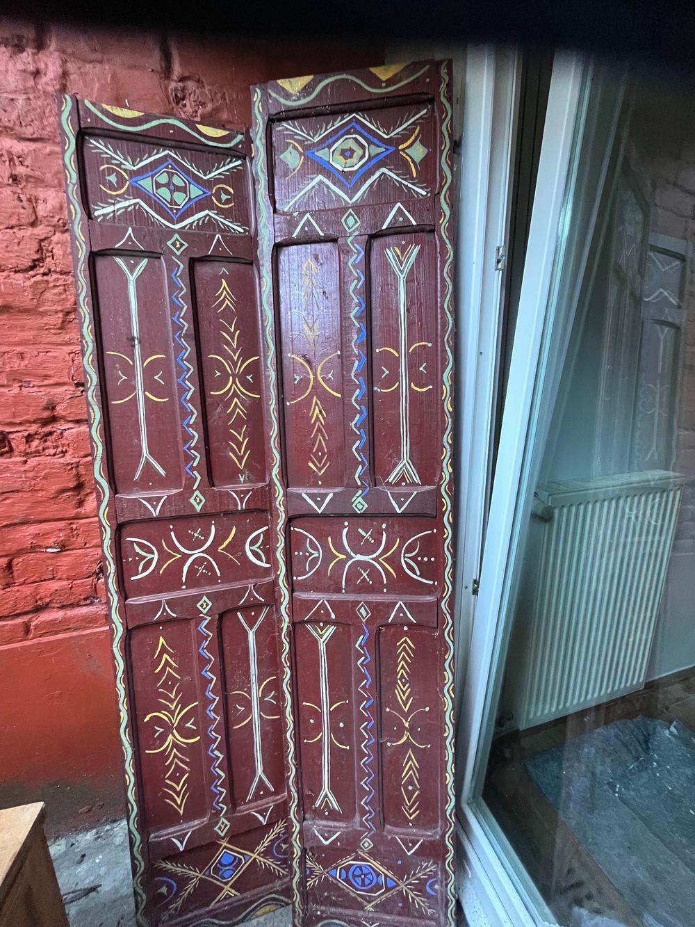 Deux pans de porte