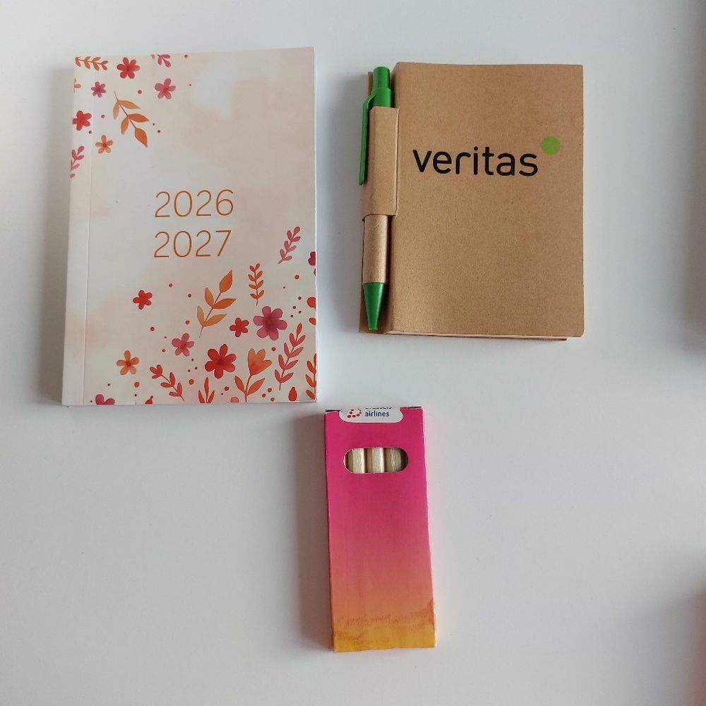 Lot carnets + crayons