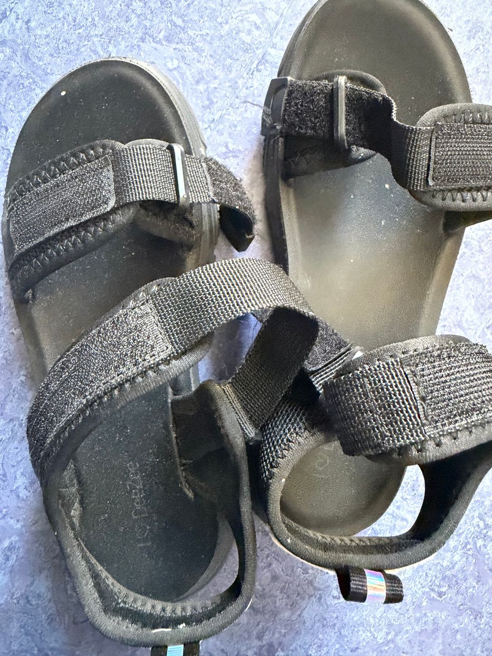 Paire de sandales taille 34