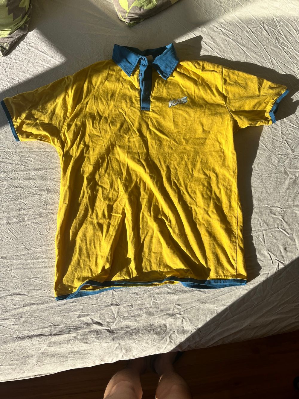 T-shirt jaune taille XL