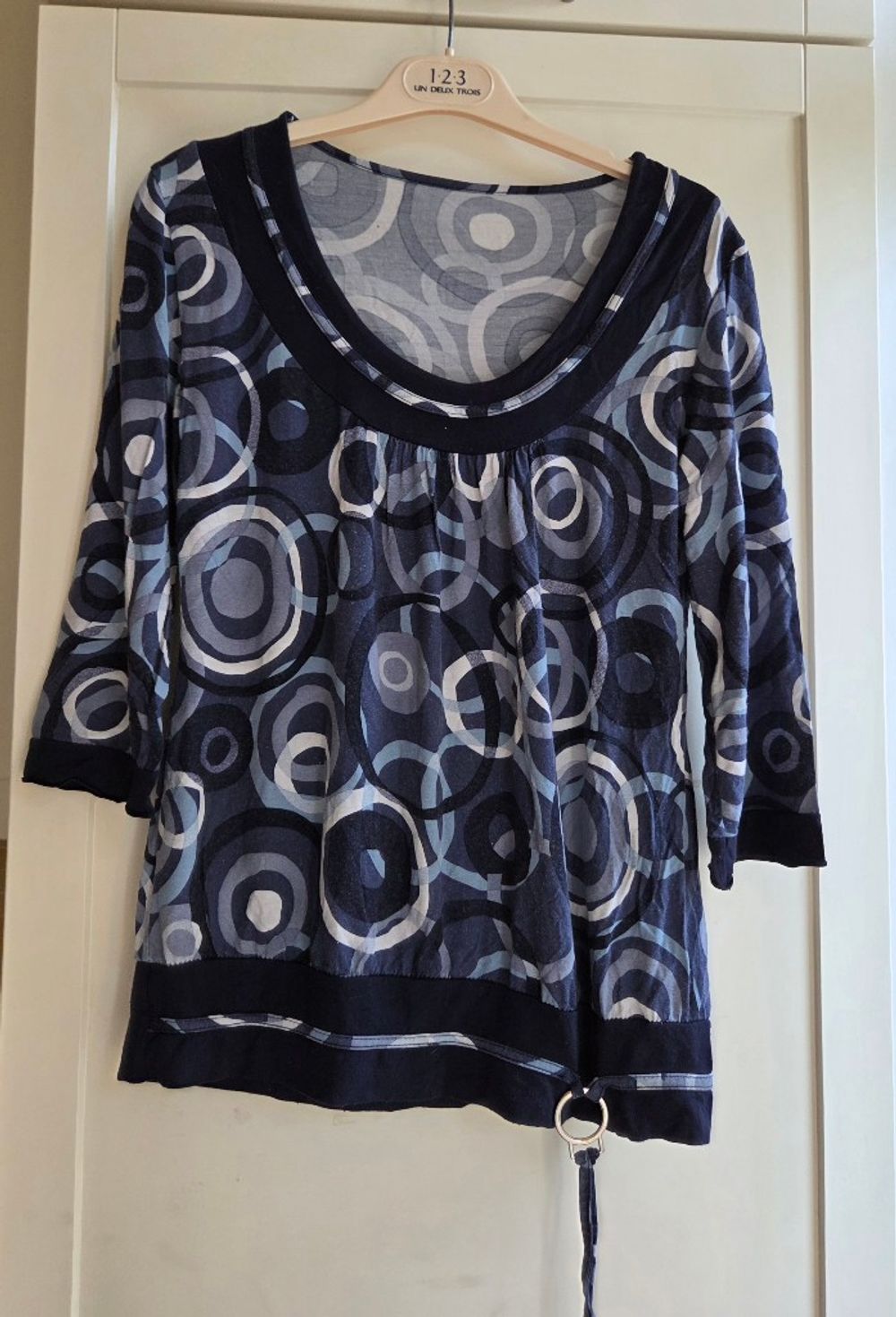 Top à motif vintage taille M